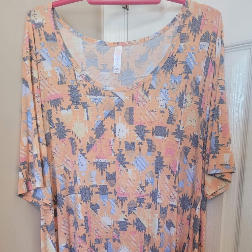 Lularoe Perfect T
